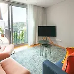 Insight Cedofeita- Parking, Balconies & Ac