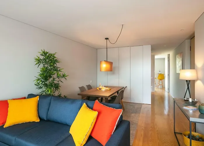 Insight Cedofeita- Parking, Balconies & Ac Apartment Porto