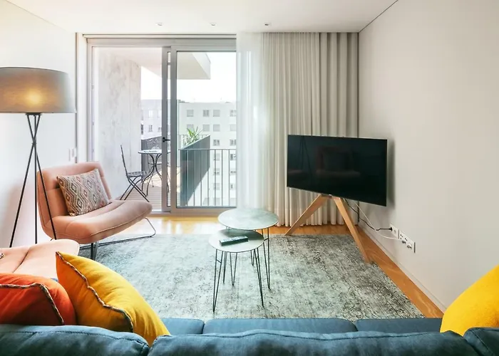 Insight Cedofeita- Parking, Balconies & Ac Apartment Porto