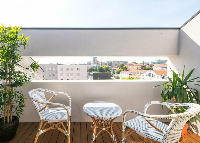Insight Cedofeita- Parking, Balconies & Ac Porto