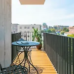 Insight Cedofeita- Parking, Balconies & Ac Porto