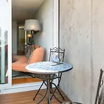 Insight Cedofeita- Parking, Balconies & Ac Porto