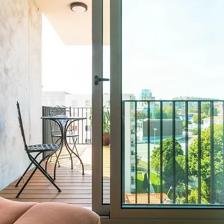 Insight Cedofeita- Parking, Balconies & Ac *