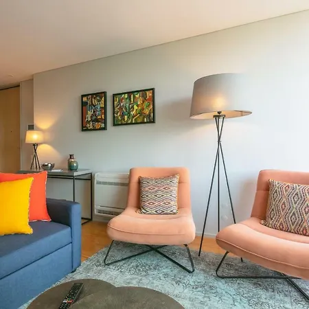 Insight Cedofeita- Parking, Balconies & Ac