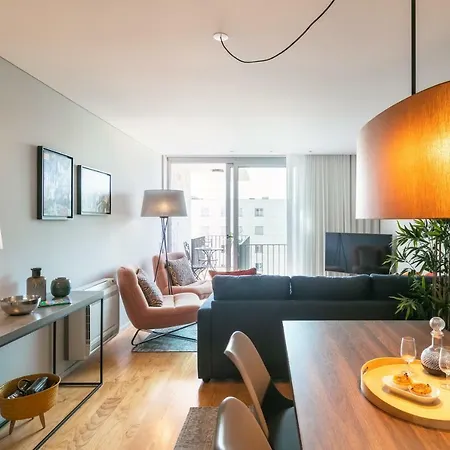 Insight Cedofeita- Parking, Balconies & Ac Apartman
