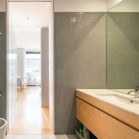 Insight Cedofeita- Parking, Balconies & Ac Apartman Porto
