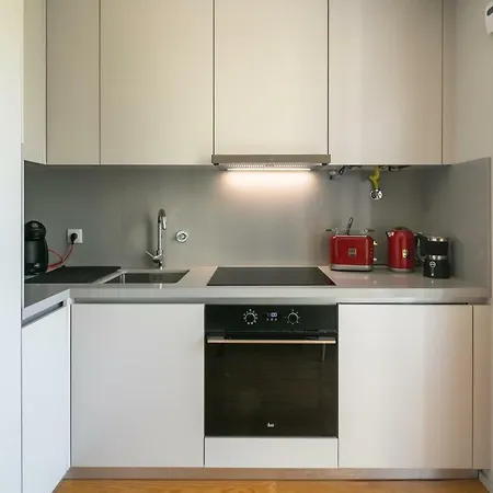 Insight Cedofeita- Parking, Balconies & Ac Apartman