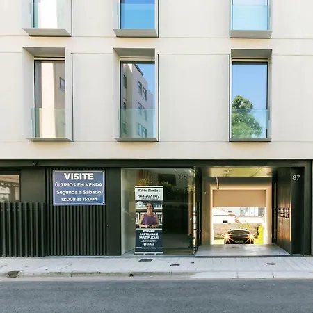 아파트 Insight Cedofeita- Parking, Balconies & Ac *