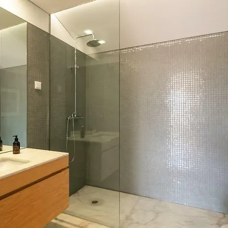 Insight Cedofeita- Parking, Balconies & Ac Apartman *