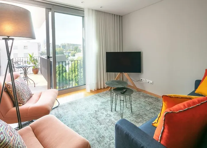 Insight Cedofeita- Parking, Balconies & Ac