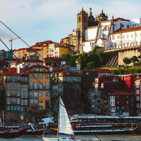 Insight Cedofeita- Parking, Balconies & Ac Porto