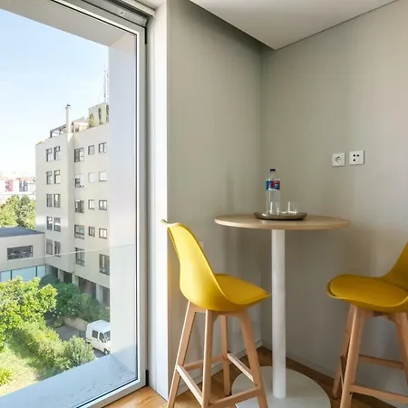 Insight Cedofeita- Parking, Balconies & Ac Апартаменты Порту