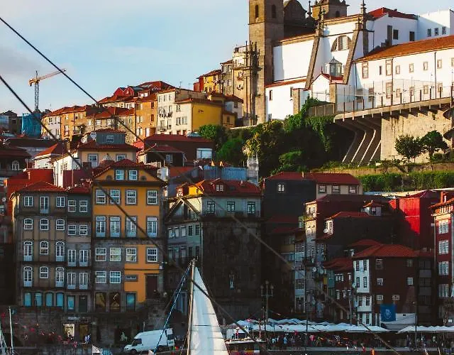 Insight Cedofeita- Parking, Balconies & Ac Oporto