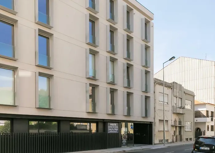 Insight Cedofeita- Parking, Balconies & Ac Oporto